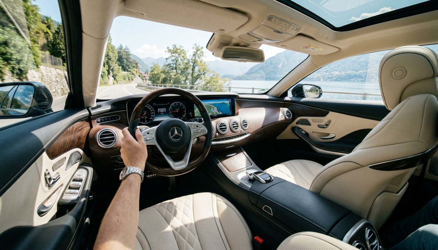 Comment intégrer facilement CarPlay à une voiture de luxe ?